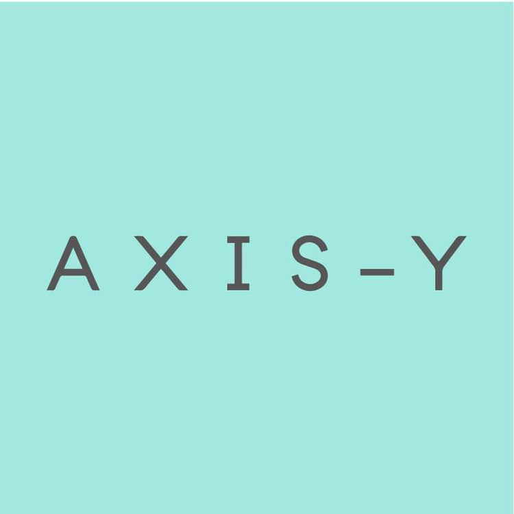 AXIS