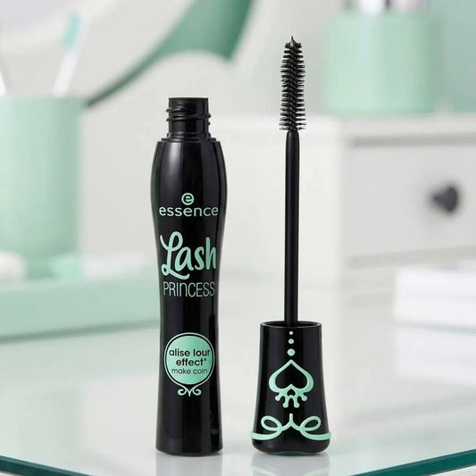 مسكارة لاش برنسيس الخضراء من Essence